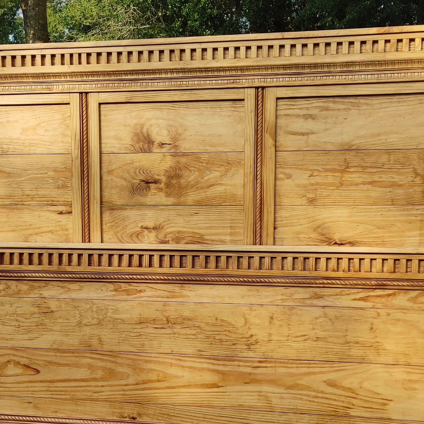 The Anne Farmhouse Bed