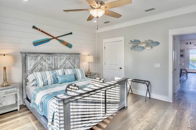 The Diamond Farmhouse Bed