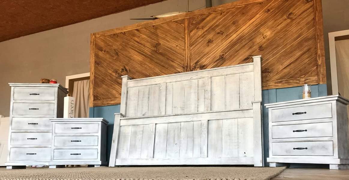 The Mims Farmhouse Bed