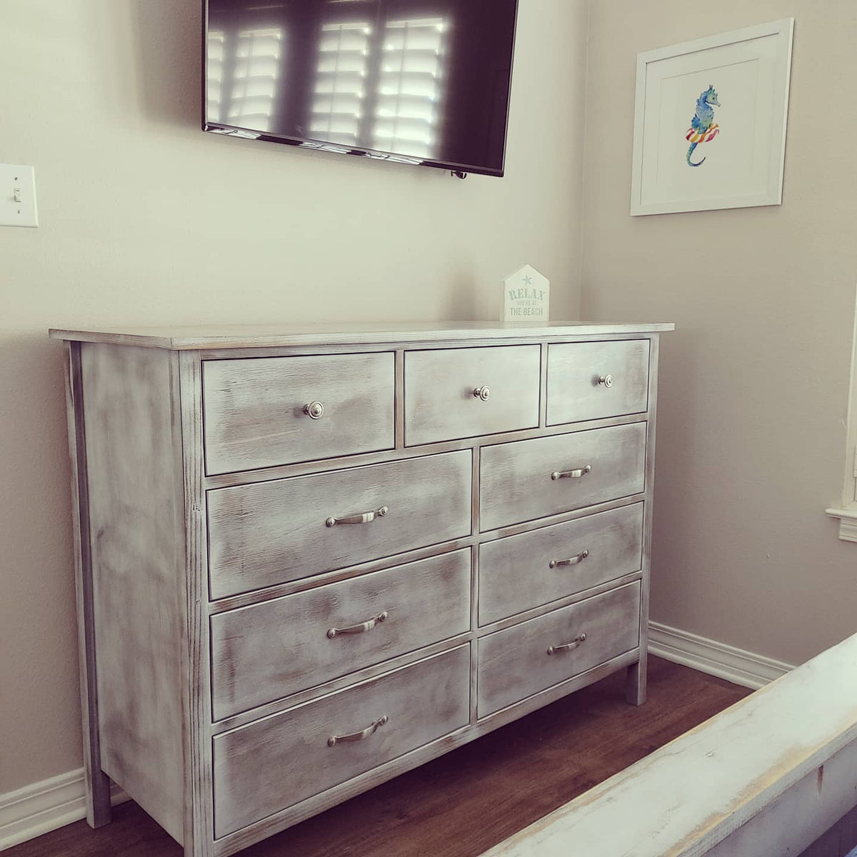 Standard 9 Drawer Dresser